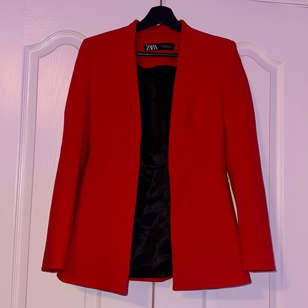 LAPELLESS FITTED BLAZER RED